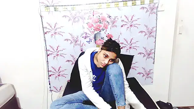 Snapshot of Luscious_Lexy chatting on July 3, 2026, 5:25 am Luscious Lexy online show from July 3, 2026, 5:25 am