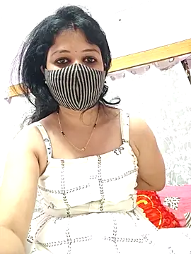 Rani Mukherjee7676 online show from April 5, 2026, 2:14 pm