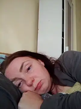 Bella-Monroe online show from April 24, 2026, 5:04 pm