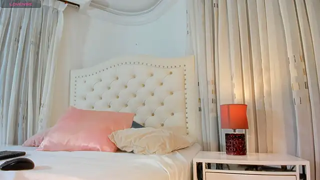 Snapshot of Melisa_Ebony chatting on May 21, 2026, 9:11 pm Melisa Ebony online show from May 21, 2026, 9:11 pm