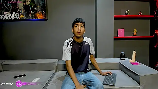 Ender h0tt online show from April 14, 2026, 2:01 pm