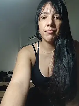 Snapshot of mel_stron chatting on May 15, 2026, 6:15 pm mel stron online show from May 15, 2026, 6:15 pm