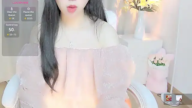 Sweet-Shuna online show from April 13, 2026, 1:44 am