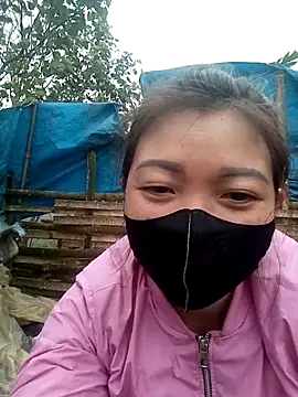 Bling-pusy online show from March 13, 2026, 5:25 am