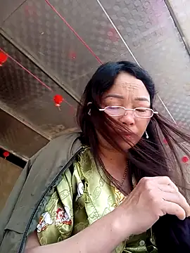 Yellow-pink online show from March 19, 2026, 7:01 am