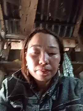 Yellow-pink online show from April 9, 2026, 6:19 am