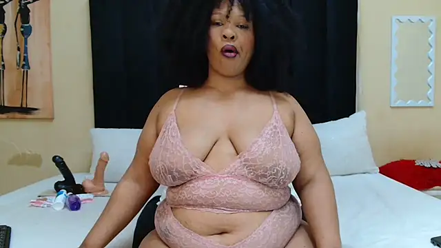 Snapshot of TamaraDee4papi chatting on May 17, 2026, 7:28 am TamaraDee4papi online show from May 17, 2026, 7:28 am