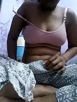 Snapshot of LovelyTrisha chatting on March 18, 2026, 6:38 am LovelyTrisha online show from March 18, 2026, 6:38 am