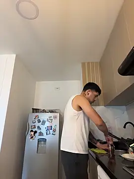 TroyeSavage online show from April 3, 2026, 11:41 am