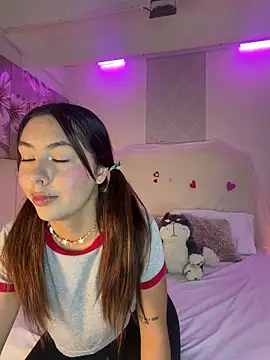 Samantha Blakee online show from March 13, 2026, 12:34 pm