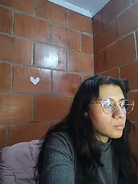 Amanda x1 online show from May 20, 2026, 7:53 pm