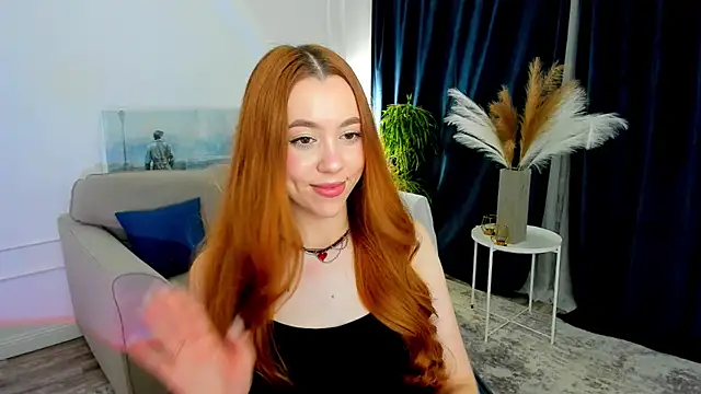 BloomAndFun online show from May 4, 2026, 7:32 pm