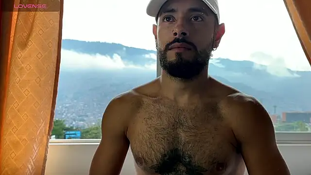 Mateobaer  online show from April 11, 2026, 1:15 pm