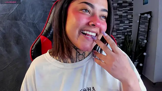 Sophiia cherry online show from April 12, 2026, 7:08 pm