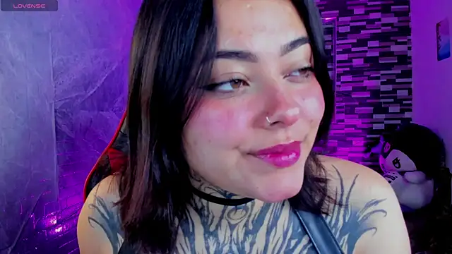 Snapshot of Sophiia_cherry chatting on July 8, 2026, 8:46 pm Sophiia cherry online show from July 8, 2026, 8:46 pm