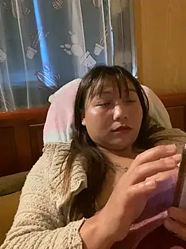 Sumi pusy online show from May 12, 2026, 4:09 am