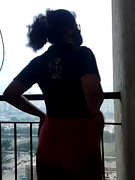 miss juliya online show from March 29, 2026, 12:43 am