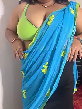 ms daizy online show from May 18, 2026, 2:45 pm