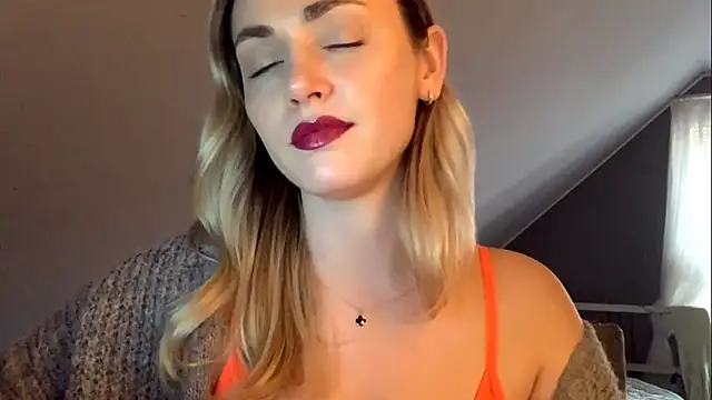 Snapshot of ScarlettSensitive chatting on March 12, 2026, 3:40 pm ScarlettSensitive online show from March 12, 2026, 3:40 pm