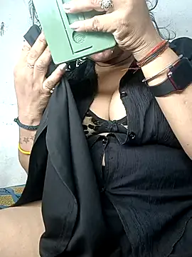 Delhi Patola online show from April 10, 2026, 5:06 pm