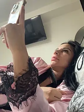 Miss juicy babes69 online show from April 3, 2026, 1:09 pm