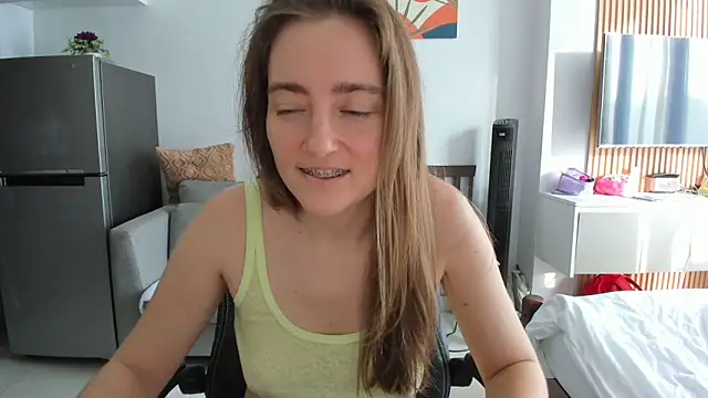 LiaSasha online show from March 16, 2026, 8:51 am