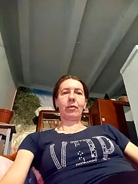 Tania9876 online show from April 19, 2026, 6:21 pm