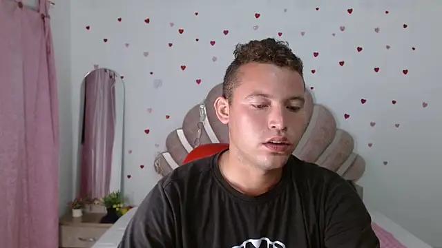 Snapshot of sven_fox723 chatting on May 24, 2026, 12:54 pm sven fox723 online show from May 24, 2026, 12:54 pm