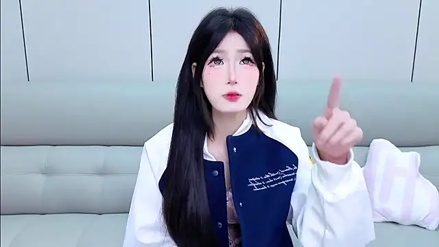 Tiantian9191 online show from March 17, 2026, 2:53 pm