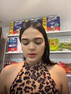 Bella-Ferrer online show from May 15, 2026, 5:09 pm