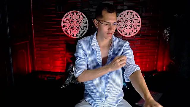 MilanDavid1 online show from April 23, 2026, 5:26 pm