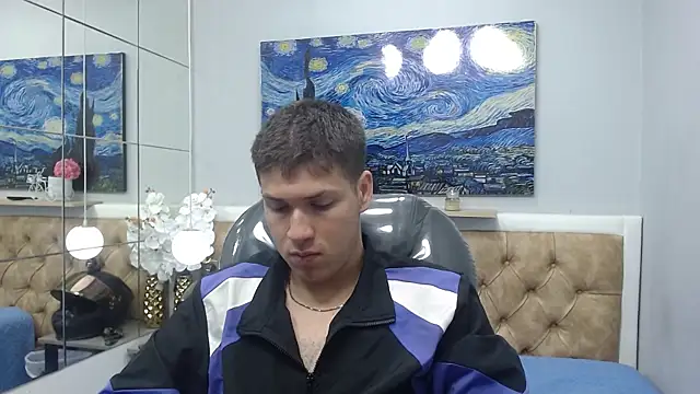 AlessandroFranco online show from June 3, 2026, 1:25 pm