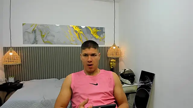 AlessandroFranco online show from June 11, 2026, 1:31 pm