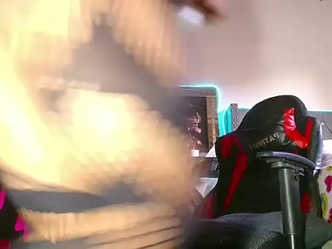 candy aass online show from April 14, 2026, 9:32 pm