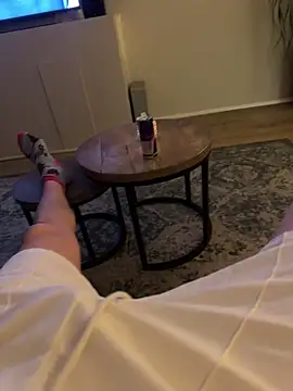 maniackle online show from April 10, 2026, 8:02 pm