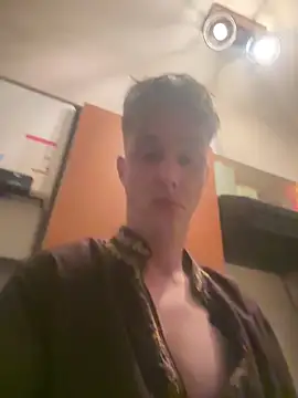 maniackle online show from May 24, 2026, 1:21 am