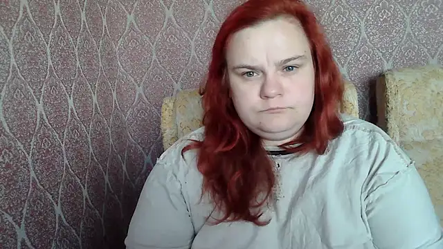 DollyGersonn online show from April 15, 2026, 4:41 am