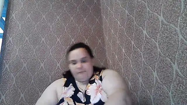 DollyGersonn online show from June 9, 2026, 6:30 pm