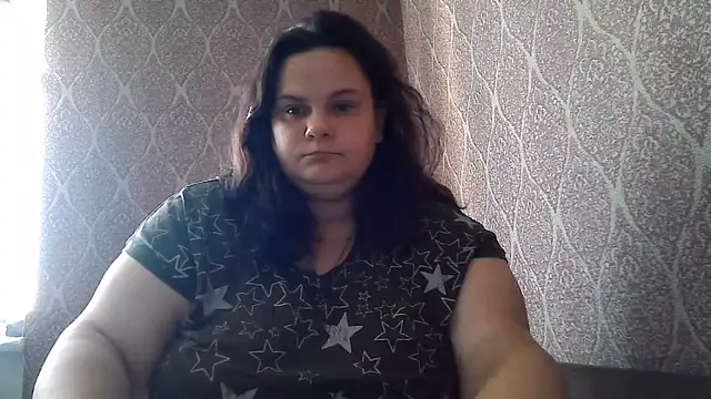 DollyGersonn online show from June 13, 2026, 2:48 pm