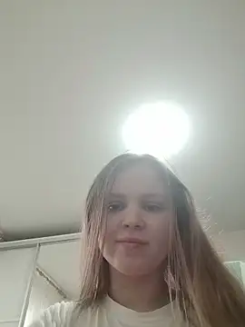 -BeverlyHills- online show from March 12, 2026, 9:59 am