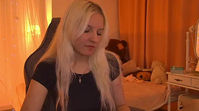 ViolaMore online show from June 22, 2026, 6:38 pm