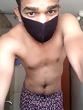 Snapshot of Roy3_2 chatting on April 11, 2026, 6:51 am Roy3 2 online show from April 11, 2026, 6:51 am