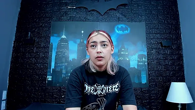 PinkyyPieee  online show from March 19, 2026, 12:42 pm