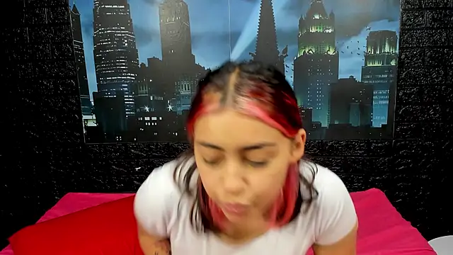 PinkyyPieee  online show from April 7, 2026, 2:39 pm