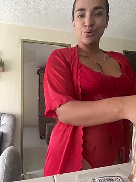 Anna Prada online show from March 12, 2026, 3:29 pm