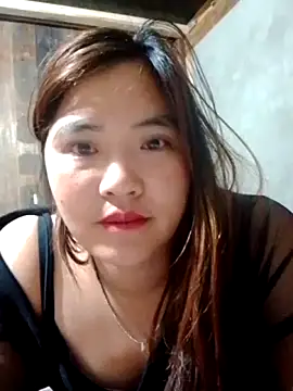 YAONIKUTE online show from May 4, 2026, 9:55 pm