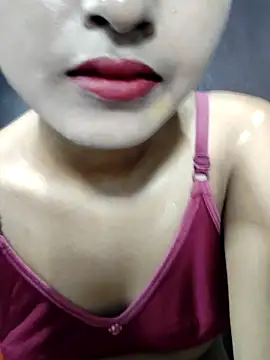  Sexy Queen  online show from March 23, 2026, 6:28 am