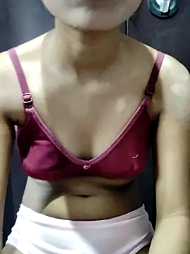  Sexy Queen  online show from March 24, 2026, 9:03 am