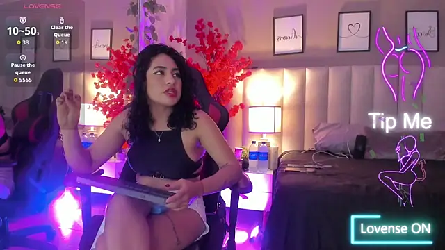 aniie rouse online show from June 6, 2026, 2:38 am
