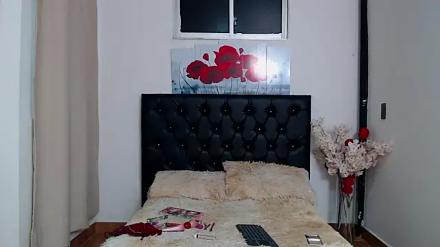 Tamar4 f00x online show from April 7, 2026, 12:49 pm